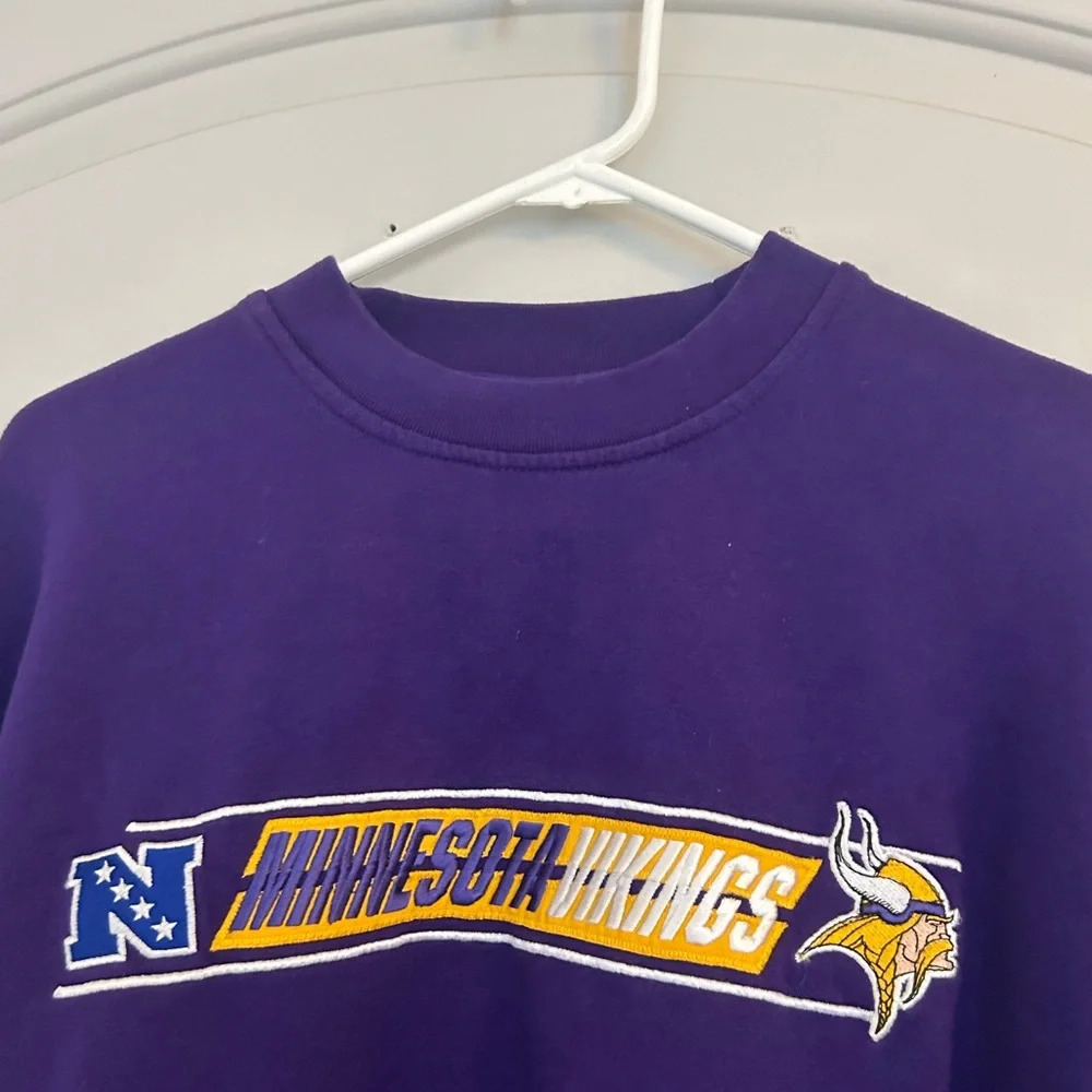 Vintage NFL Minnesota Vikings Football Crewneck Embroidery Logo size medium - Picture 7 of 9